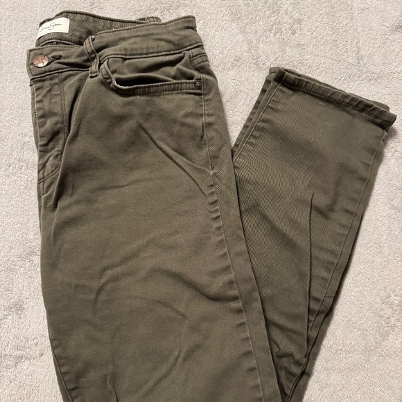 Jessica Simpson Relaxed Skinny Cropped Jeans - Picture 1 of 2